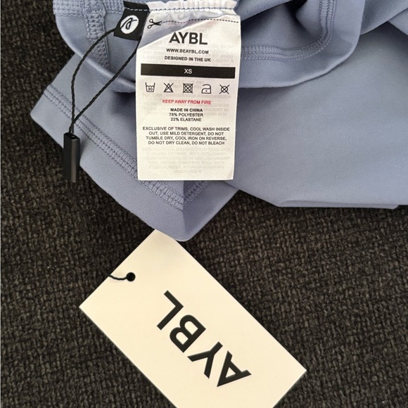 💥SOLD💥 AYBL Staple Shorts - Picture 5 of 7